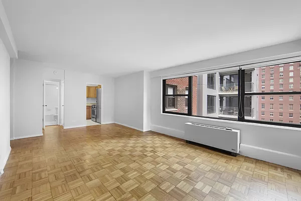 141 East 33rd Street - Photo 5