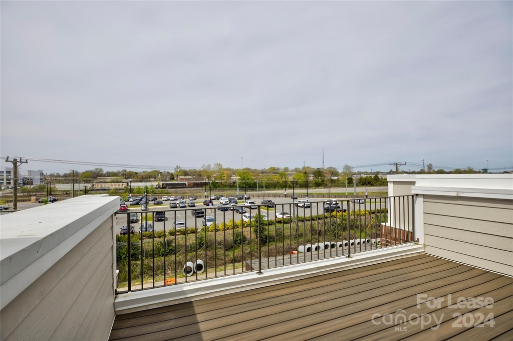 252 Parkwood Avenue - Photo 40