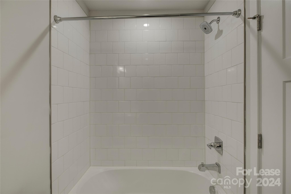 252 Parkwood Avenue - Photo 32