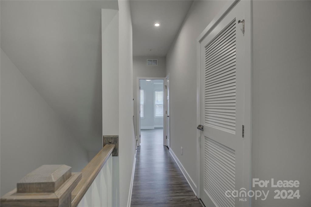 252 Parkwood Avenue - Photo 26