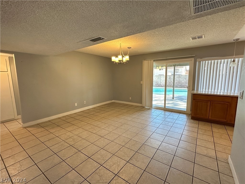 4036 Bridgeview Circle - Photo 3