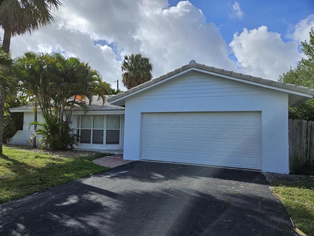 1060 Nw 6th Terrace - Photo 0