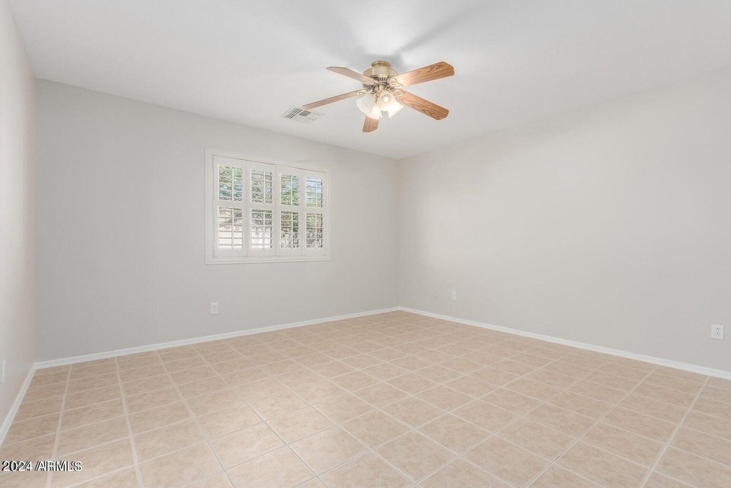 16002 W Larkspur Drive - Photo 15