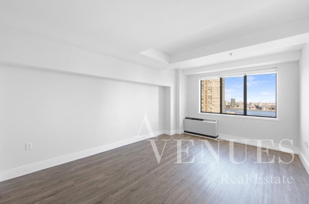 East 91st Street - Photo 1