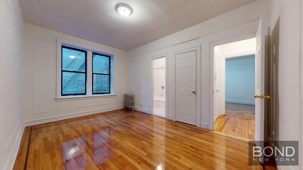 3175 Grand Concourse - Photo 3