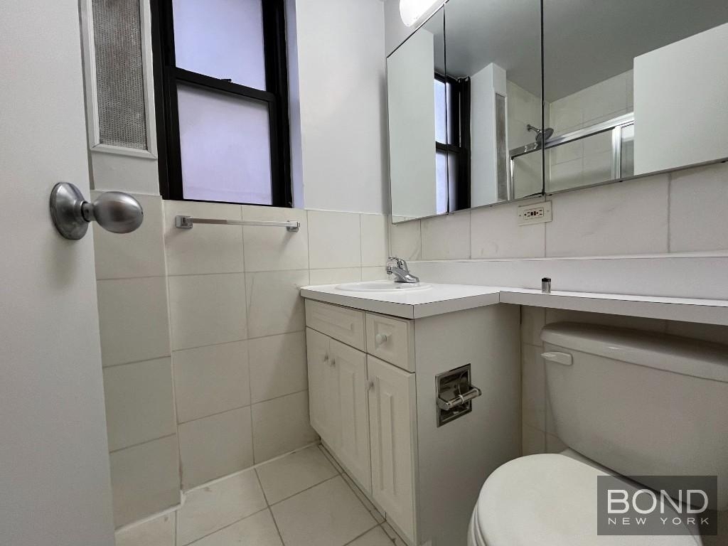 119 East 89th Street - Photo 4