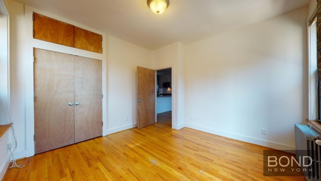 129 East 97 Street - Photo 5