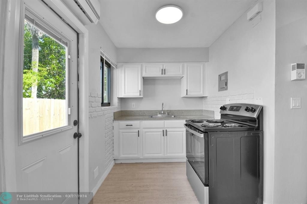 6101 Nw 9th Ct - Photo 4