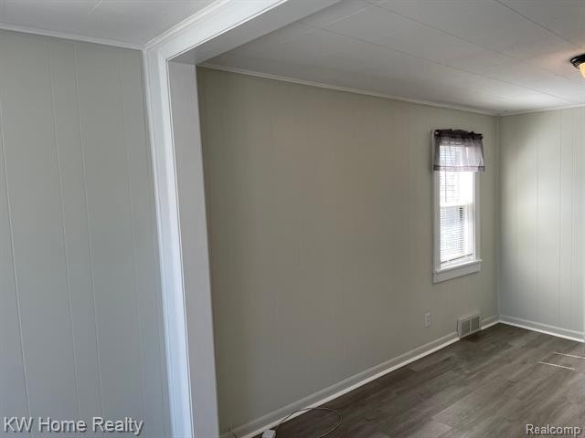 27053 Delton Street - Photo 2