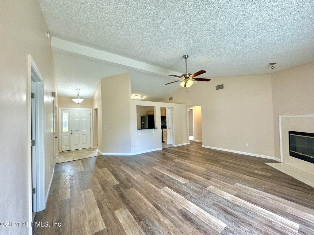 1136 Dorwinion Drive - Photo 2