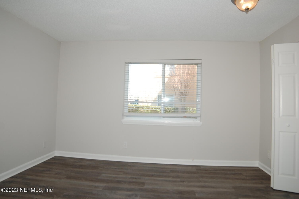 3900 Mission Drive - Photo 8