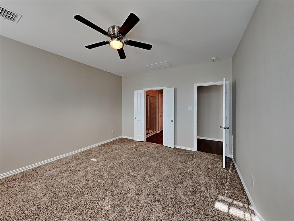 300 Hackberry Street - Photo 10