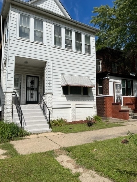 710 E 90th Street - Photo 0