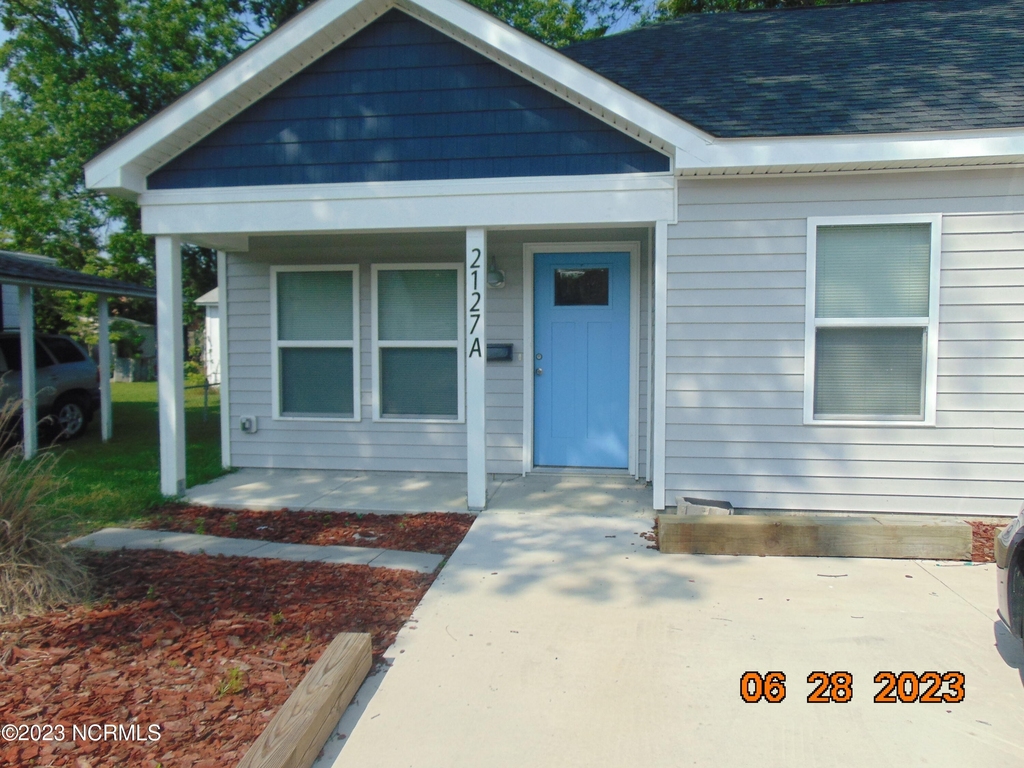 2127 Fowler Street - Photo 12