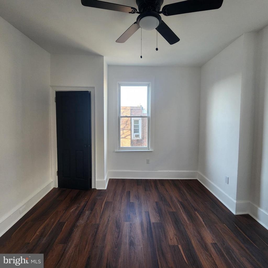 5723 Baltimore Ave - Photo 2