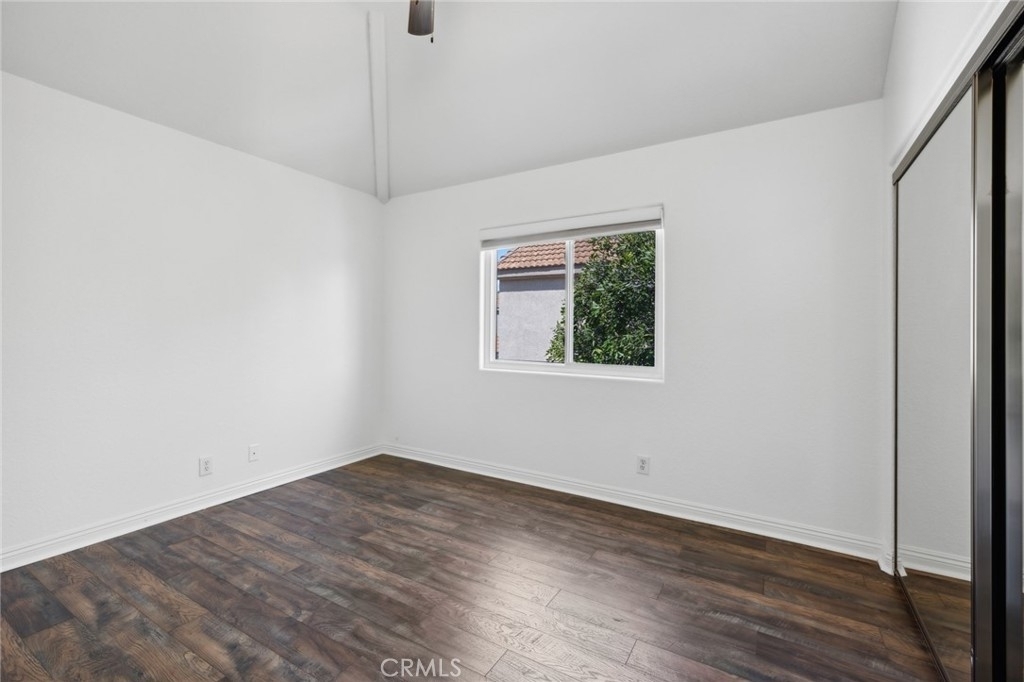 2100 Colina Vista Way - Photo 19