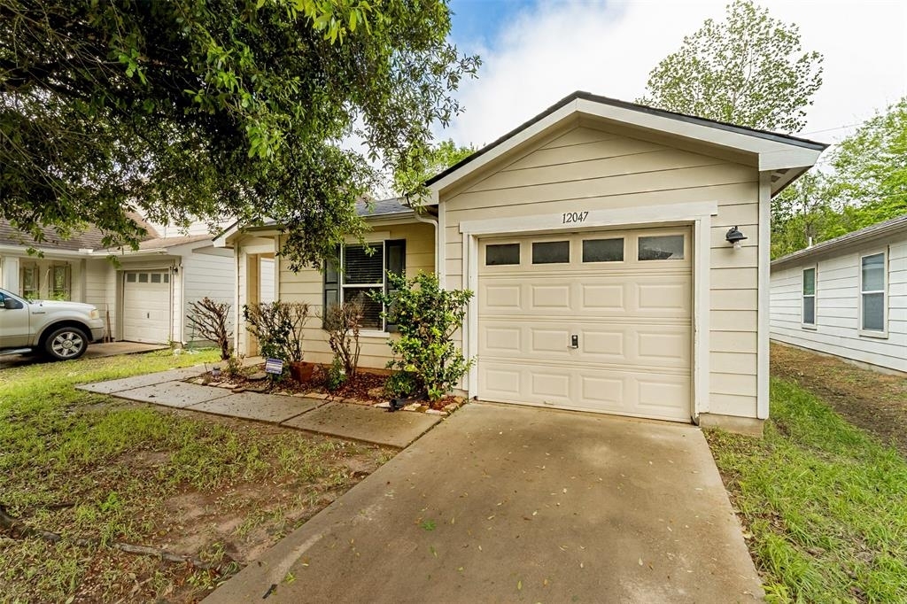 12047 Madison Oak Street - Photo 0