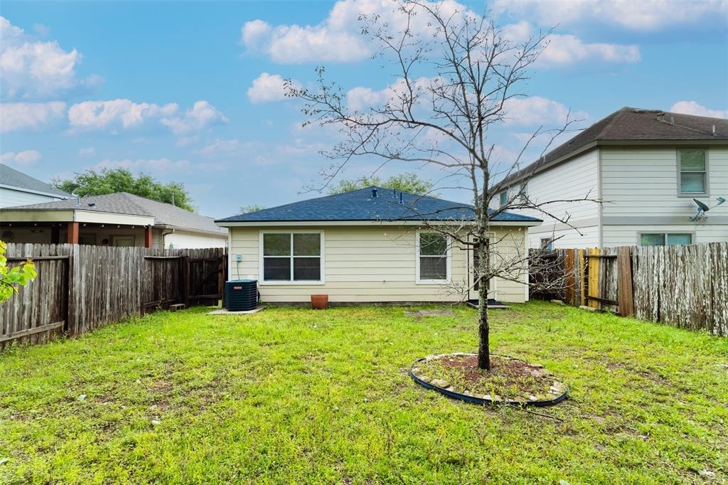 12047 Madison Oak Street - Photo 37