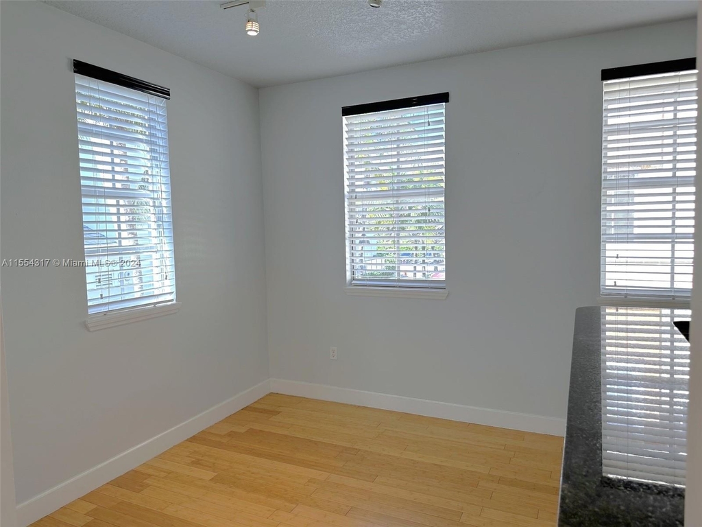 2065 S Ocean Drive - Photo 8