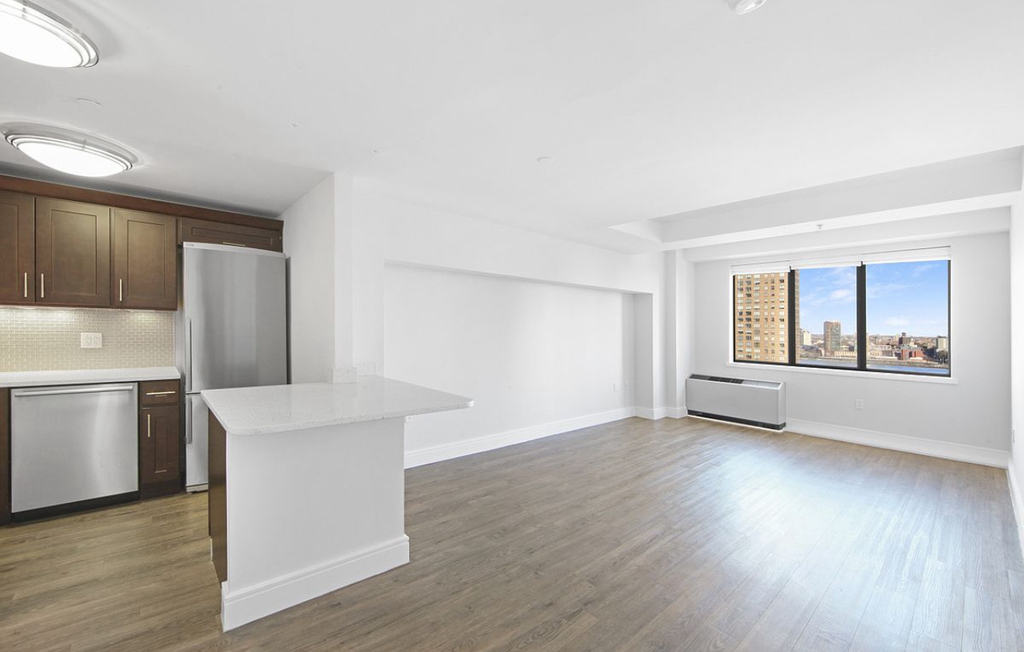 354 East 91st Street - Photo 3