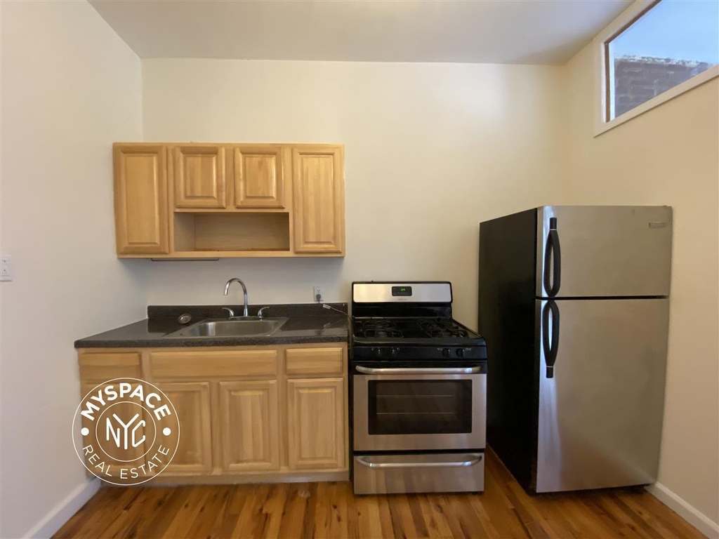 38 Nostrand Ave. - Photo 7