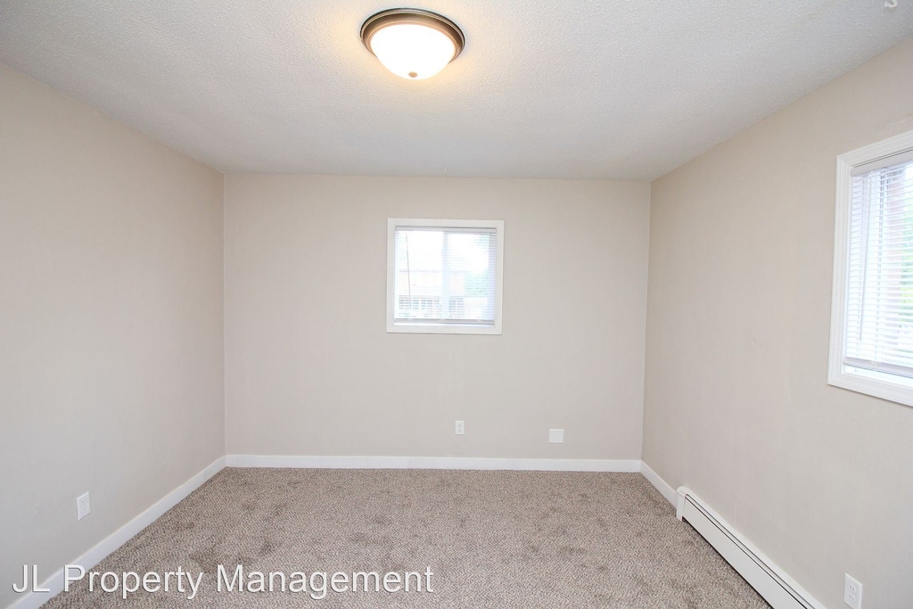 309 S Conklin Ave - Photo 2