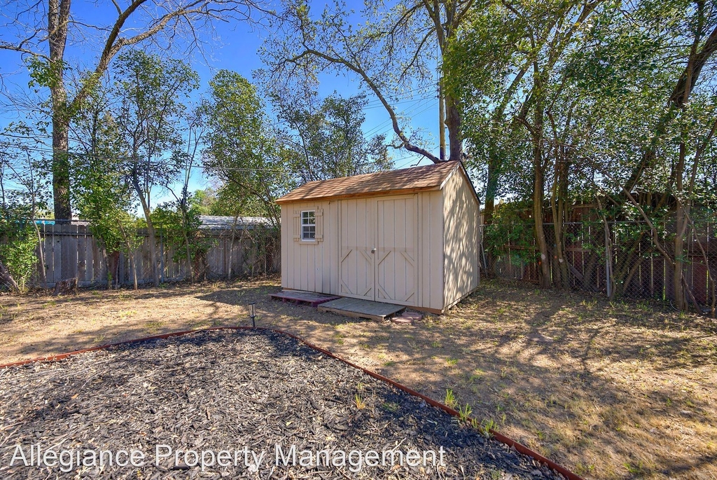 8712 Steve Way - Photo 23