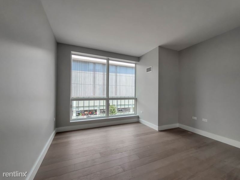 1241 N Clark - Photo 6