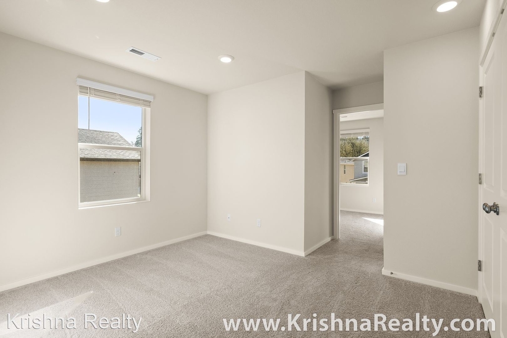 12100 Ne 68th Place - Photo 13