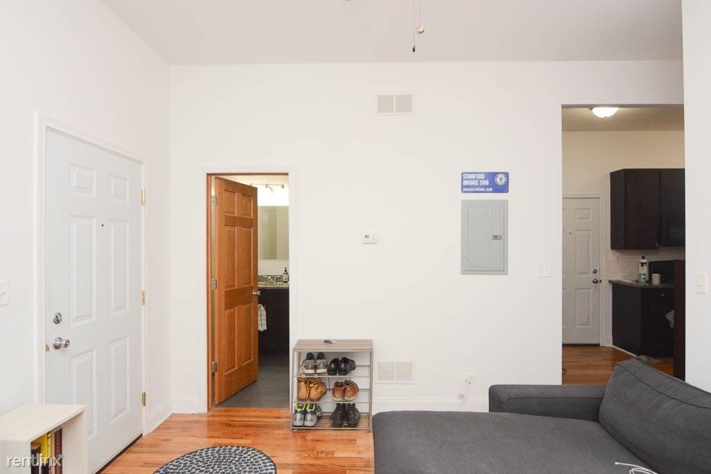 1712 W. Sunnyside, Unit R-4 - Photo 9