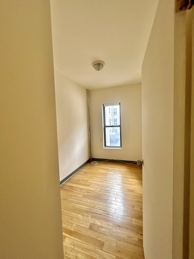 328 East 14th Street - Photo 2