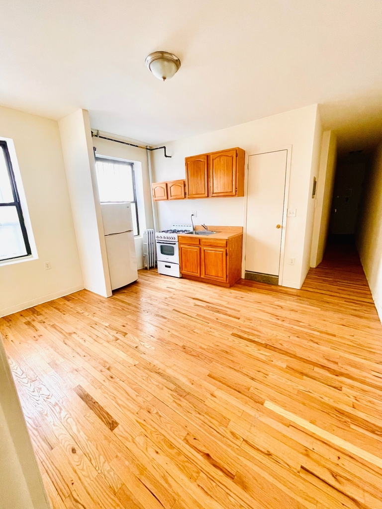 328 East 14th Street - Photo 0