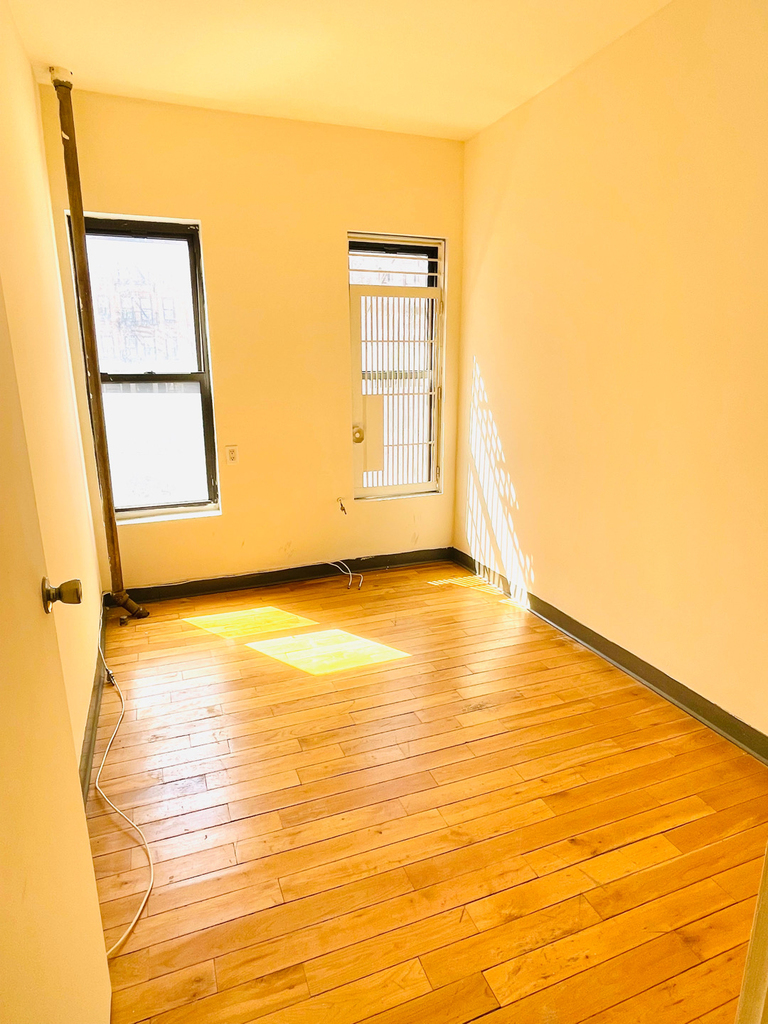 328 East 14th Street - Photo 1