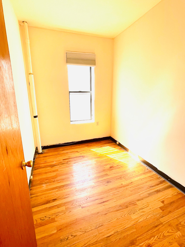 328 East 14th Street - Photo 3