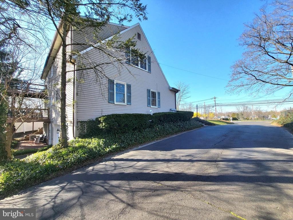 277 Yardville Allentown Rd - Photo 3