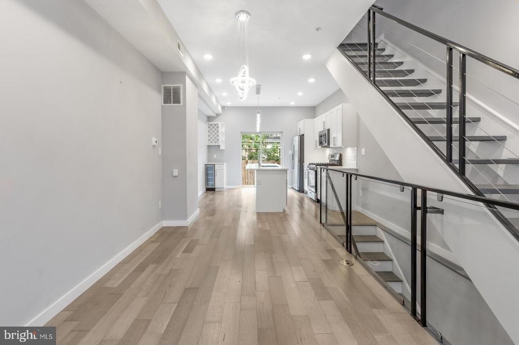 2342 Wilder St - Photo 6