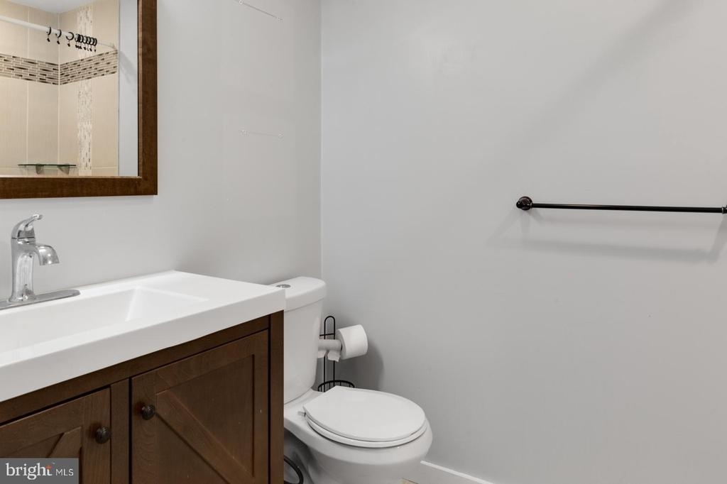2342 Wilder St - Photo 15