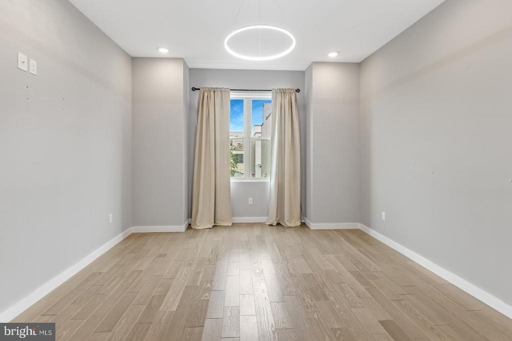 2342 Wilder St - Photo 22