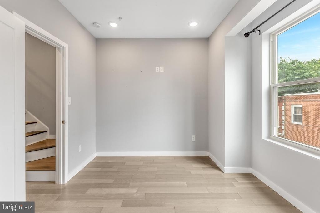 2342 Wilder St - Photo 20