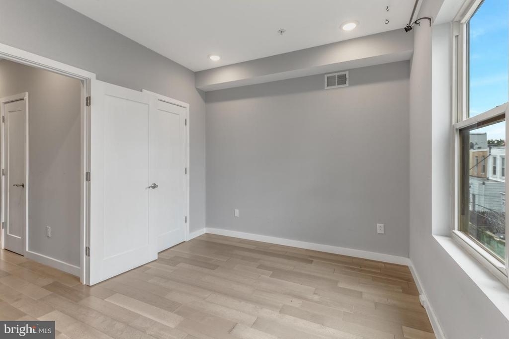 2342 Wilder St - Photo 13
