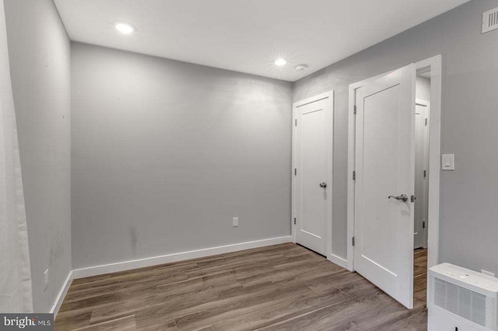 2342 Wilder St - Photo 39