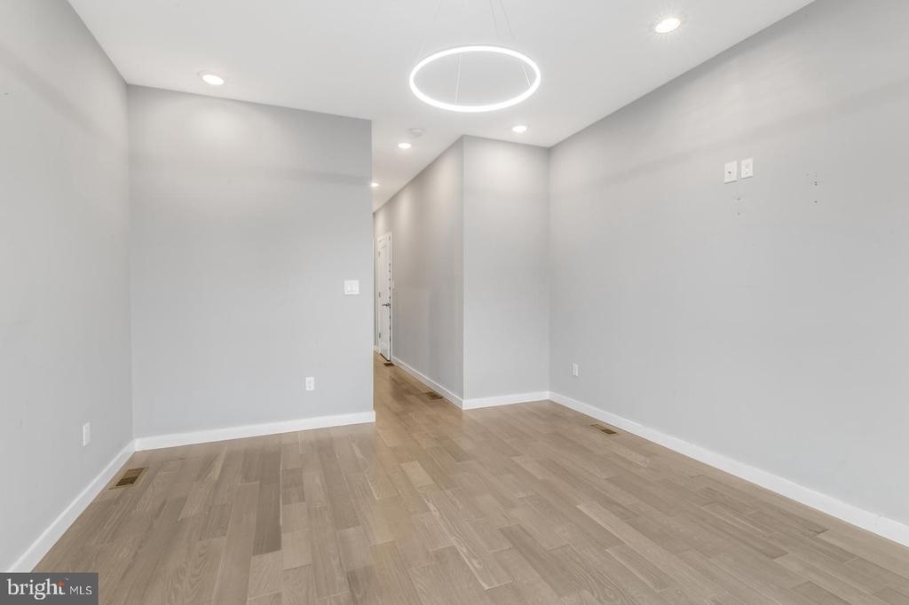 2342 Wilder St - Photo 24