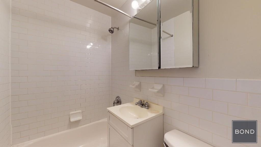 219 East 88 Street - Photo 5