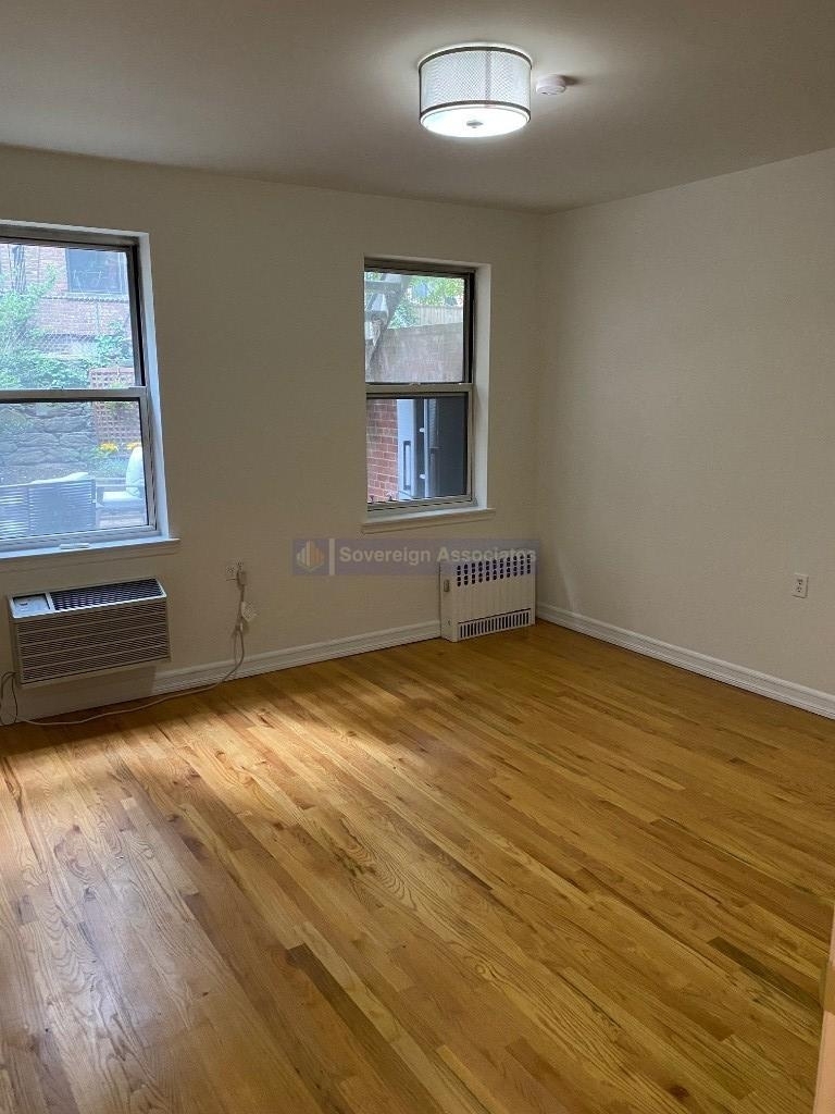 315 West 82nd Street - Photo 4