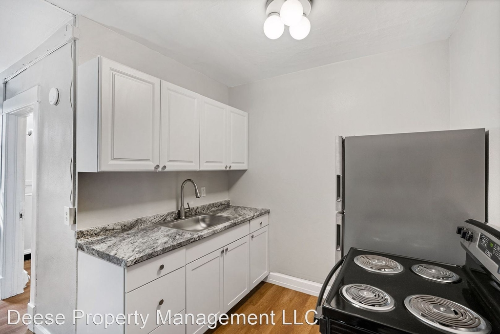 1428 W 10th Ave - Photo 4