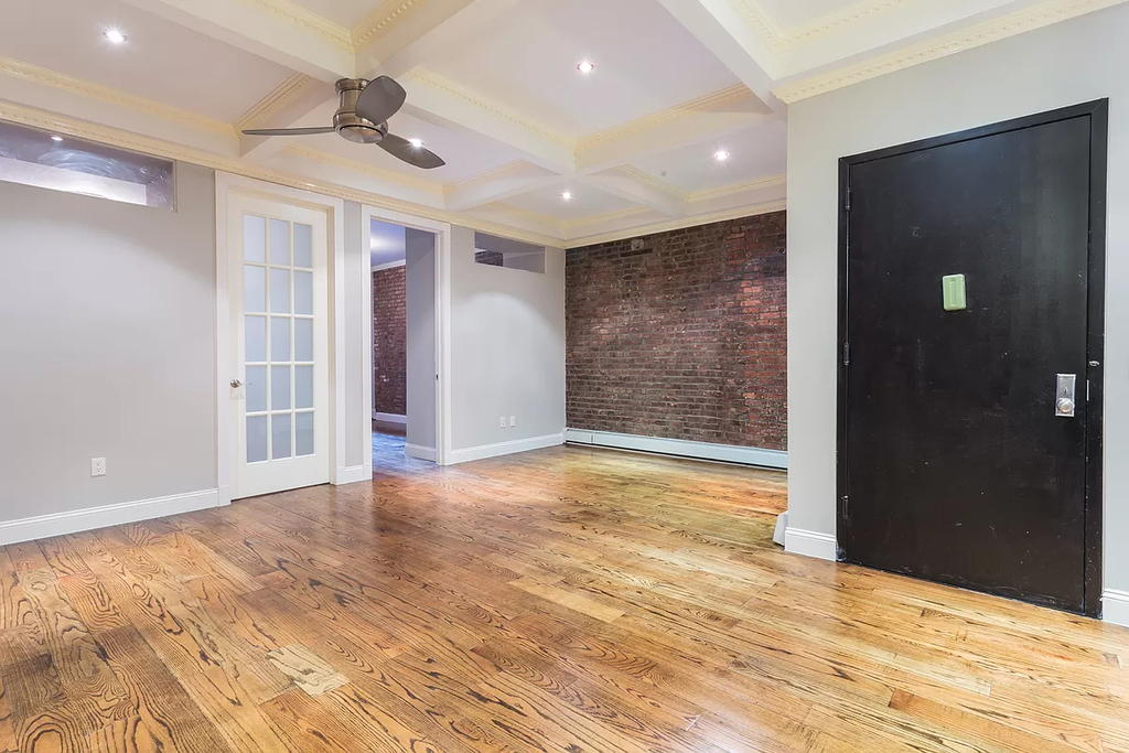 2071 Adam Clayton Powell Jr Boulevard - Photo 0
