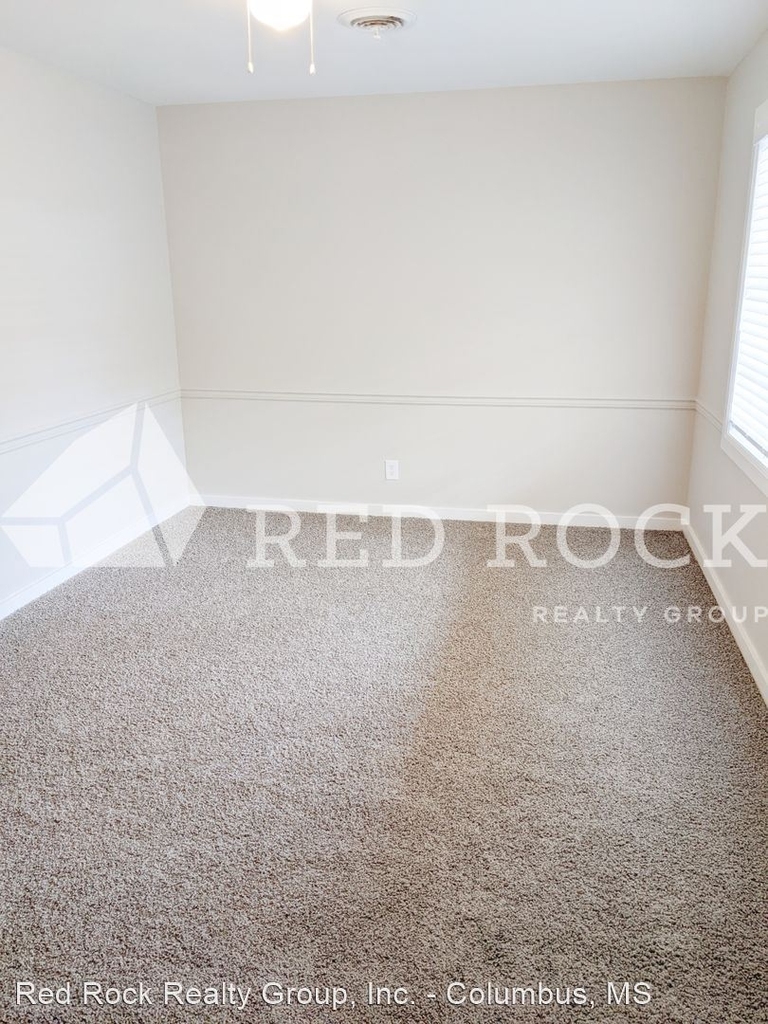 1127 6th St N - Photo 9