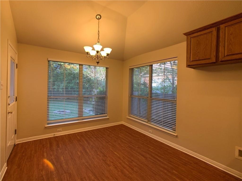 2113 Rodeo Dr - Photo 4