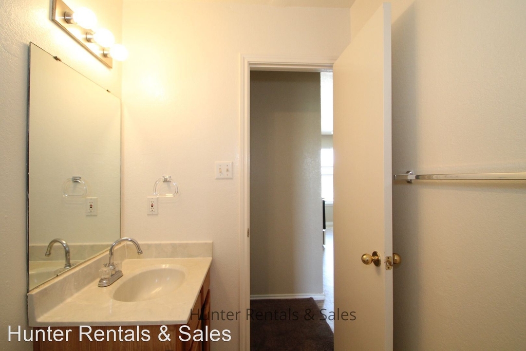 1510 Benttree Dr - Photo 10