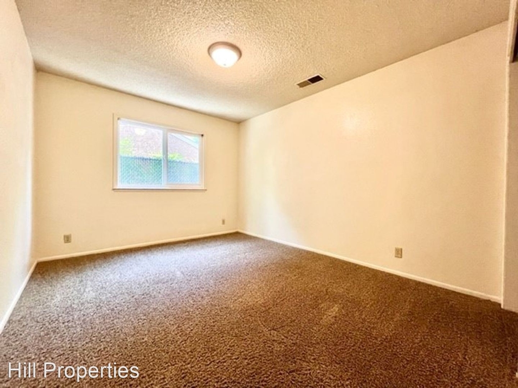 1017 Ivy Street - Photo 6